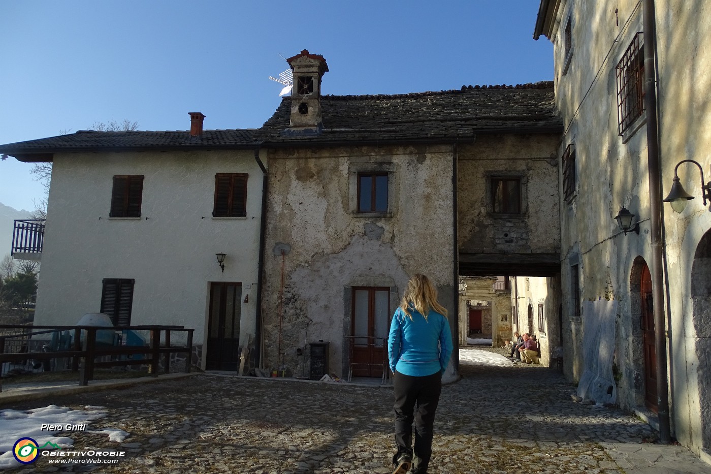 91  Arnosto, piccolo borgo antico di Fuipiano, ricco di storia, ben restaurato .JPG